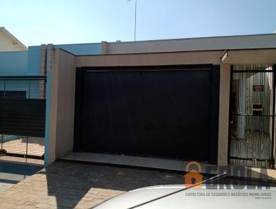 Casa para Venda, em Cianorte, bairro Zona 02, 3 dormitrios, 2 banheiros, 1 sute, 2 vagas