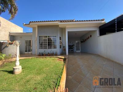 Casa para Venda, em Campo Mouro, bairro Jardim Flora, 3 dormitrios, 1 banheiro, 1 sute, 1 vaga