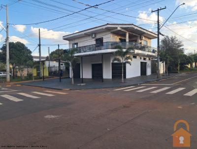 Casa Comercial para Venda, em Campo Mour�o, bairro Jardim Tropical I, 3 dormit�rios, 1 banheiro, 4 vagas